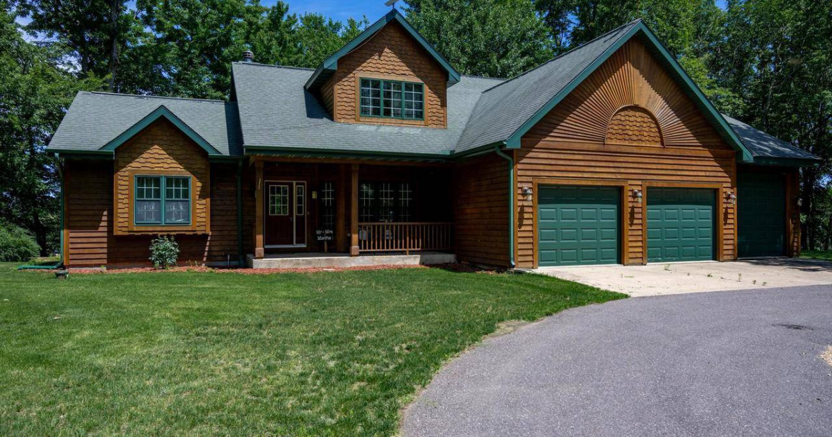 Homes for sale W8658 Mullen Road, Elroy, WI 53929 MLS1980861